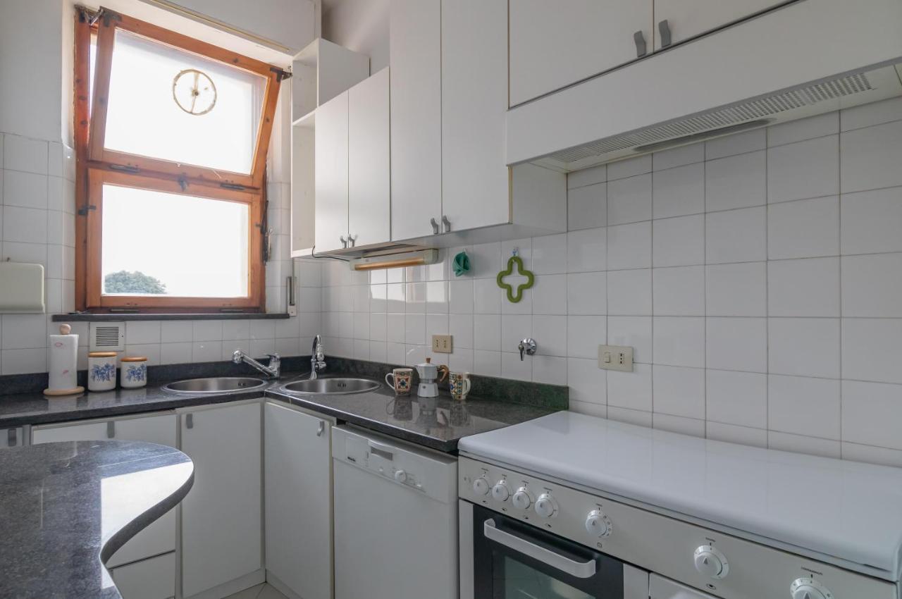 Ferienwohnung Comfy Flat Steps Away From Siena Station! Exterior foto
